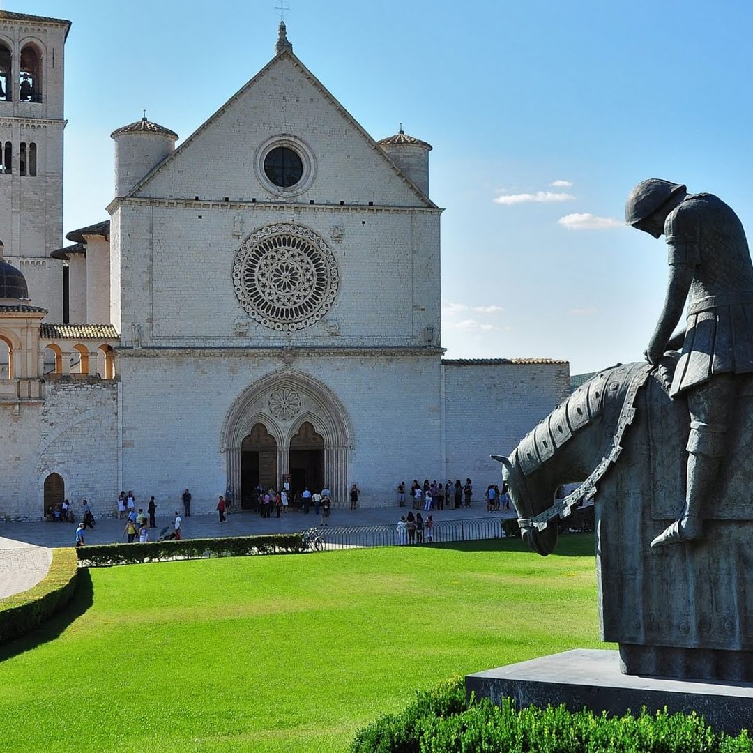Private transfer from Civitavecchia to Assisi